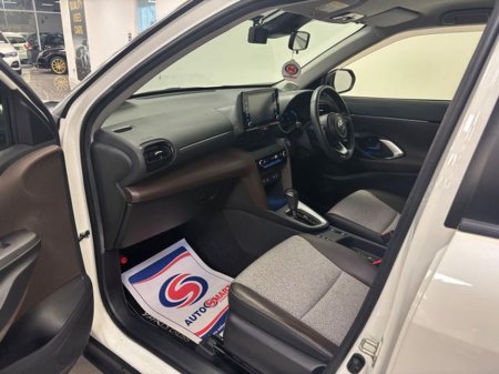 2021 Toyota Yaris Cross 1.5 Hybrid CVT Luna Sport €21,750 thumbnail