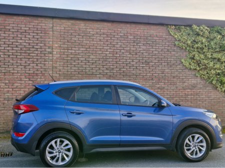 2016 Hyundai Tucson - thumbnail 4