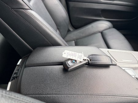 2016 BMW 5 Series - thumbnail 23