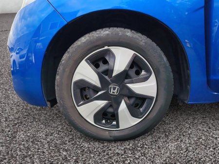 2017 Honda Fit - thumbnail 17