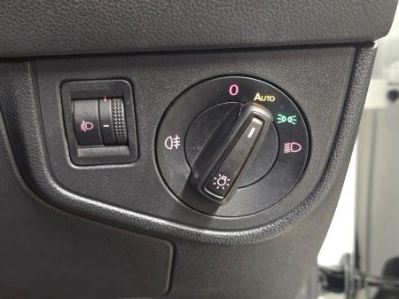 2018 Volkswagen Polo 1.0 TSi Highline 5Dr Automatic * Reversing Camera * Front / Rear Parking Sensors * €15,950 thumbnail