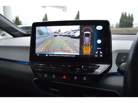 2021 Volkswagen ID.3 Family 145HP 58kWh €19,950 thumbnail
