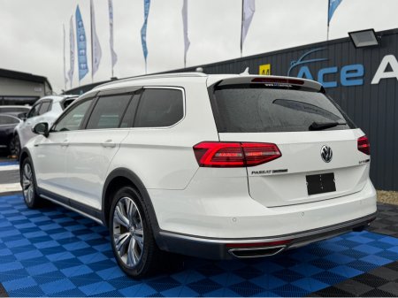 2018 Volkswagen Passat ALLTRACK 4WD - 2.0L DIESEL - AUTO - 12M WARRANTY - CAR: 1629 thumbnail
