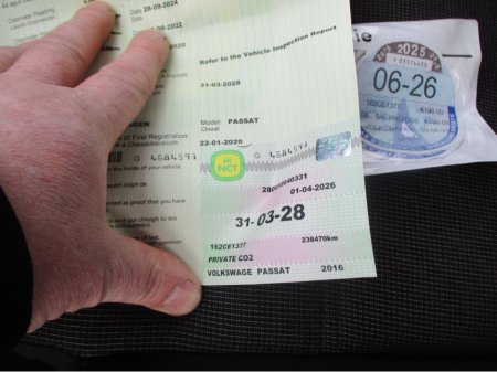 2016 Volkswagen Passat - thumbnail 15