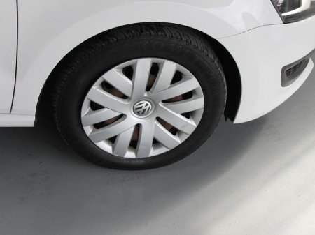 2012 Volkswagen Polo - thumbnail 19