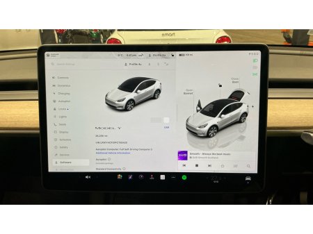 2023 Tesla Model Y - thumbnail 9