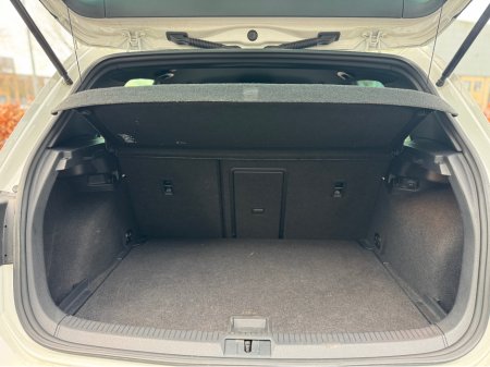 2017 Volkswagen Golf GTD 2.0 MANUAL *FULL SERVICE HISTORY* €18,995 thumbnail