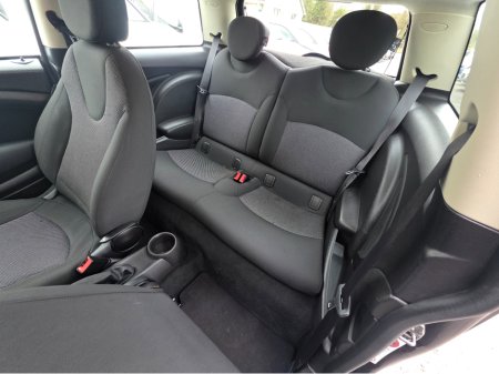 2014 MINI Hatch - thumbnail 10