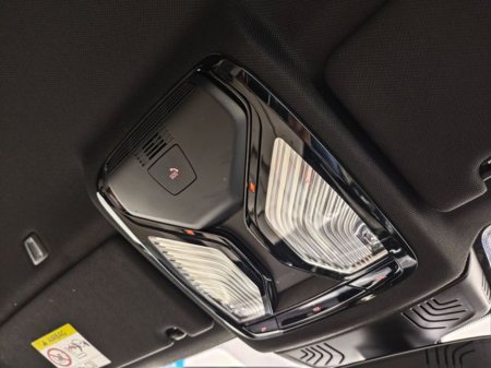 2019 BMW 5 Series - thumbnail 22