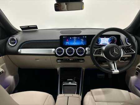 2025 Mercedes-Benz GLB - thumbnail 2