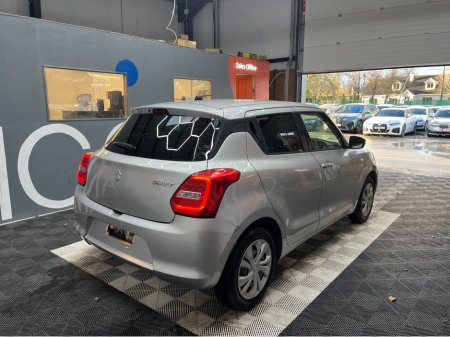 2020 Suzuki Swift - thumbnail 2