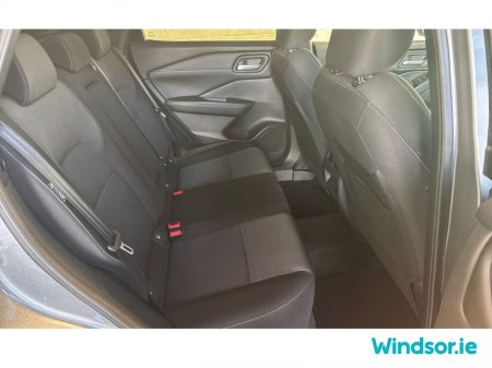 2023 Nissan Qashqai 1.3 PET MILD HYBRID SV PREMIUM €29,995 thumbnail