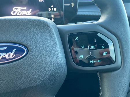 2025 Ford Explorer Extended Range Premium.. Driver assistance + Heat pump €43,500 thumbnail