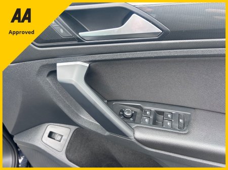 2019 Volkswagen Tiguan - thumbnail 28