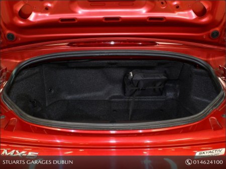 2017 Mazda MX-5 *SOLD DEPOSIT TAKEN*1.5P GT ROADSTER IN SOUL RED CRYSTAL WITH BLACK LEATHER. HEATED SEATS, 17” SMOKED ALLOYS, KEYLESS ENTRY, LANE DEPARTURE WARNING, B thumbnail