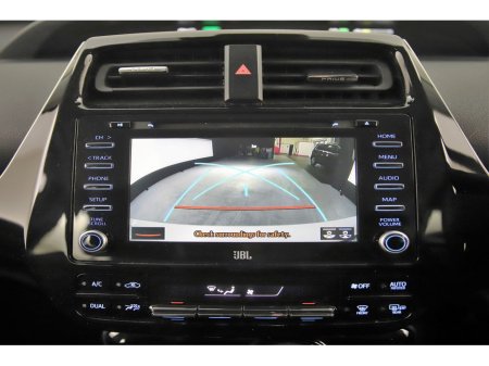 2020 Toyota Prius - thumbnail 22