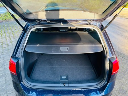 2016 Volkswagen Golf  €12,950 thumbnail