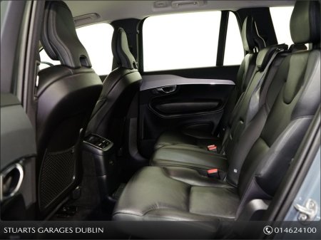 2023 Volvo XC90 - thumbnail 5
