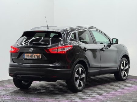 2017 Nissan Qashqai 1.5 DSL SV PREMIUM €14,950 thumbnail