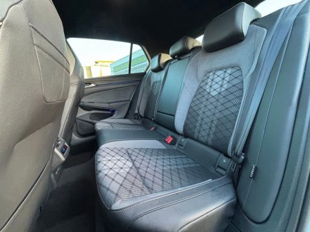 2023 Volkswagen Golf R-LINE 1.5 MHEV PETROL AUTO 5 DOOR €33,995 thumbnail