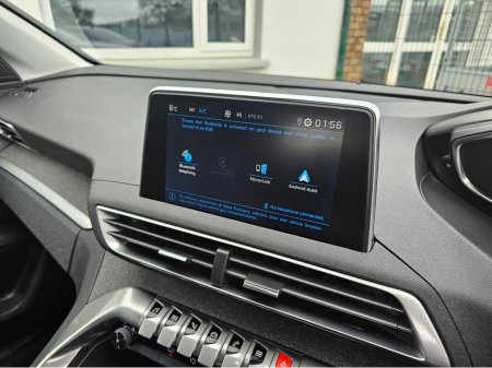 2019 Peugeot 5008 ALLURE 1.5 BLUE HDI 130 6 6.2 4DR €19,950 thumbnail