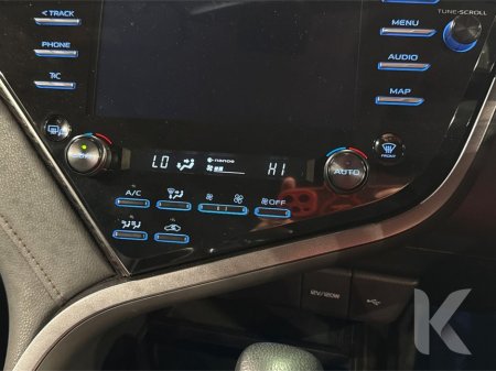 2021 Toyota Camry - thumbnail 21