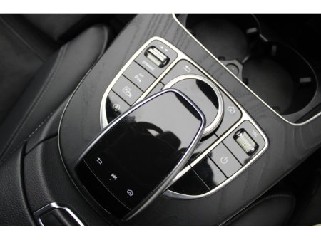 2019 Mercedes-Benz E Class - thumbnail 18