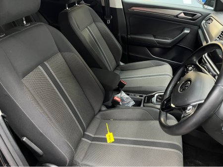 2021 Volkswagen T-Roc €24950! 2021 VOLKSWAGEN T-ROC 2.0 TDI STYLE DESIGN PACKAGE 2.0 AUTOMATIC / CRUISE CONTROL / REVERSE CAMERA / PADDLE SHIFTERS €24,950 thumbnail