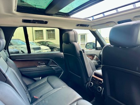 2023 Land Rover Range Rover - thumbnail 14