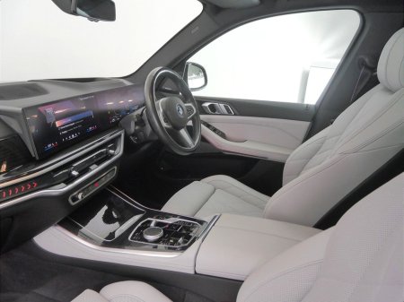 2025 BMW X5 - thumbnail 7