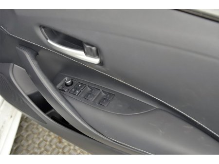 2021 Toyota Corolla 1.8 HYBRID SPORT *HALF LEATHER*9" ANDROID CAR PLAYER*REVERSE CAM*PARK SENSORS* thumbnail