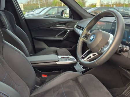 2025 BMW iX1 - photo 6