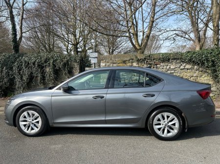 2022 Skoda Octavia - thumbnail 9