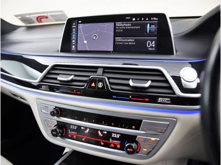 2020 BMW 7 Series - thumbnail 23