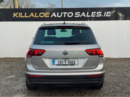2020 Volkswagen Tiguan CL 2.0 TDI MANUAL 6SPEED FWD 150HP 5DR €22,950 thumbnail