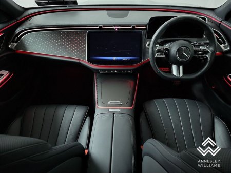 2025 Mercedes-Benz E Class E220d AMG Line €76,950 thumbnail