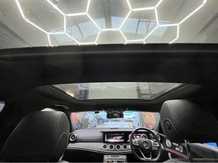 2018 Mercedes-Benz E Class 2018 MERCEDES-BENZ E350E AVANTGARDE SPORTS 2.0 AUTOMATIC / CRUISE CONTROL / 360° PARKING CAMERA / ELECTRIC MEMORY & HEATED SEATS / PADDLE SHIFTERS / PANORAMIC SUNROOF / HEATED REAR SEATS thumbnail