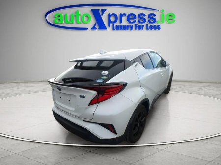 2020 Toyota C-HR 1.8 Hybrid G MODE NERO SAFETY PLUS €23,995 thumbnail