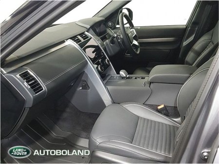 2023 Land Rover Discovery - view 4