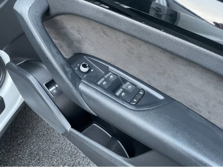 2020 Audi Q5 2.0TFSIE 50 QTIP 5DR BLACK EDITION €39,950 thumbnail