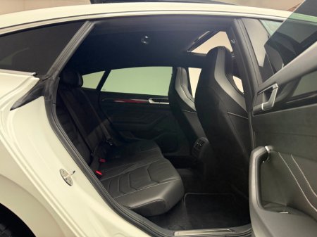 2024 Volkswagen Arteon R-LINE 1.4 TSI PHEV *PAN ROOF* €41,990 thumbnail