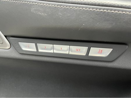 2017 BMW 7 Series - thumbnail 13