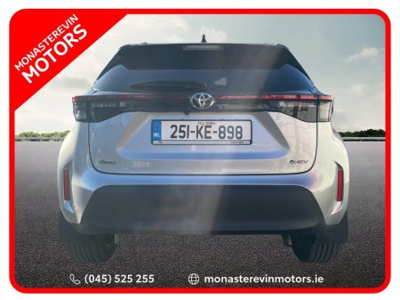 2025 Toyota Yaris Cross - thumbnail 4