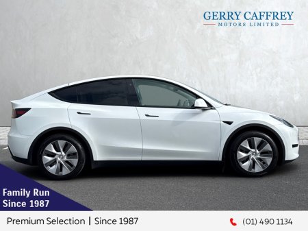 2023 Tesla Model Y - view 3