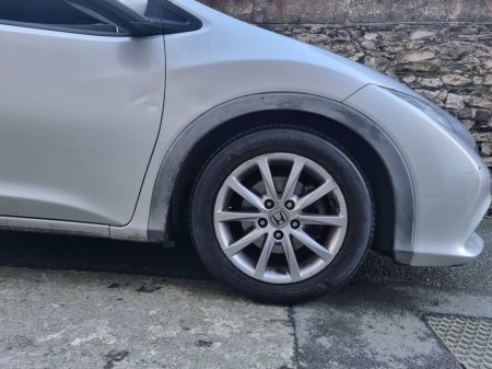 2013 Honda Civic 1.4 i-VTEC SE €3,999 thumbnail