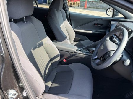 2024 Toyota C-HR - thumbnail 12