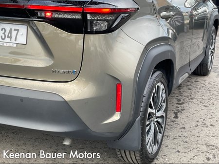 2023 Toyota Yaris - thumbnail 8