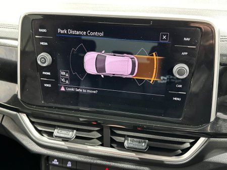 2023 Volkswagen T-Roc R Line Automatic 1.5 Tsi €33,800 thumbnail