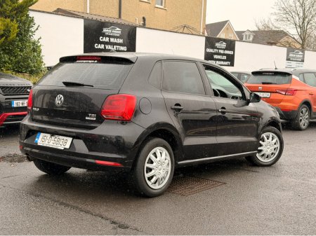 2015 Volkswagen Polo DBA-6RCJZ 5DR AUTO €9,950 thumbnail