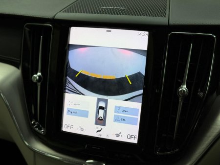 2021 Volvo XC60 - thumbnail 11